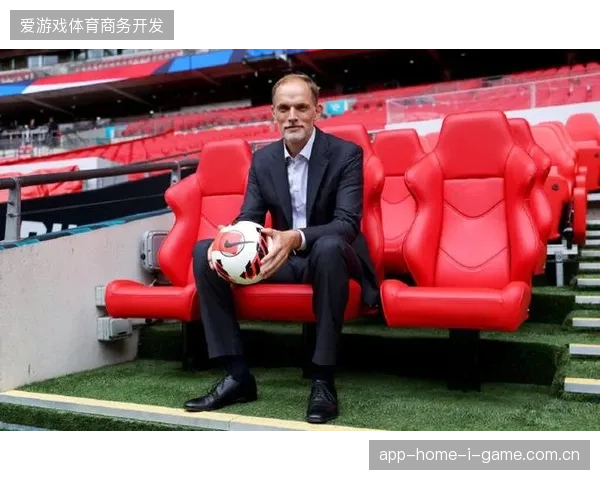 英格兰队阵容仍存变数,图赫尔或根据热身赛表现对防守型中场位置进行补强 英格兰队阵容仍存变数,图赫尔或根据热身赛表现对防守型中场位置进行补强